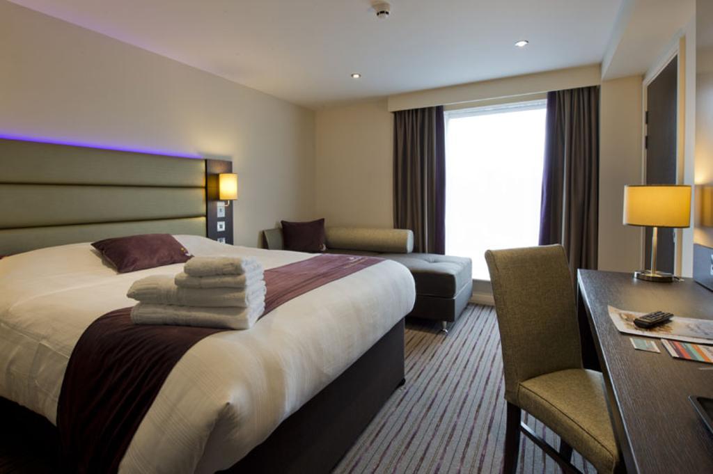 Premier Inn Uttoxeter ภายนอก รูปภาพ
