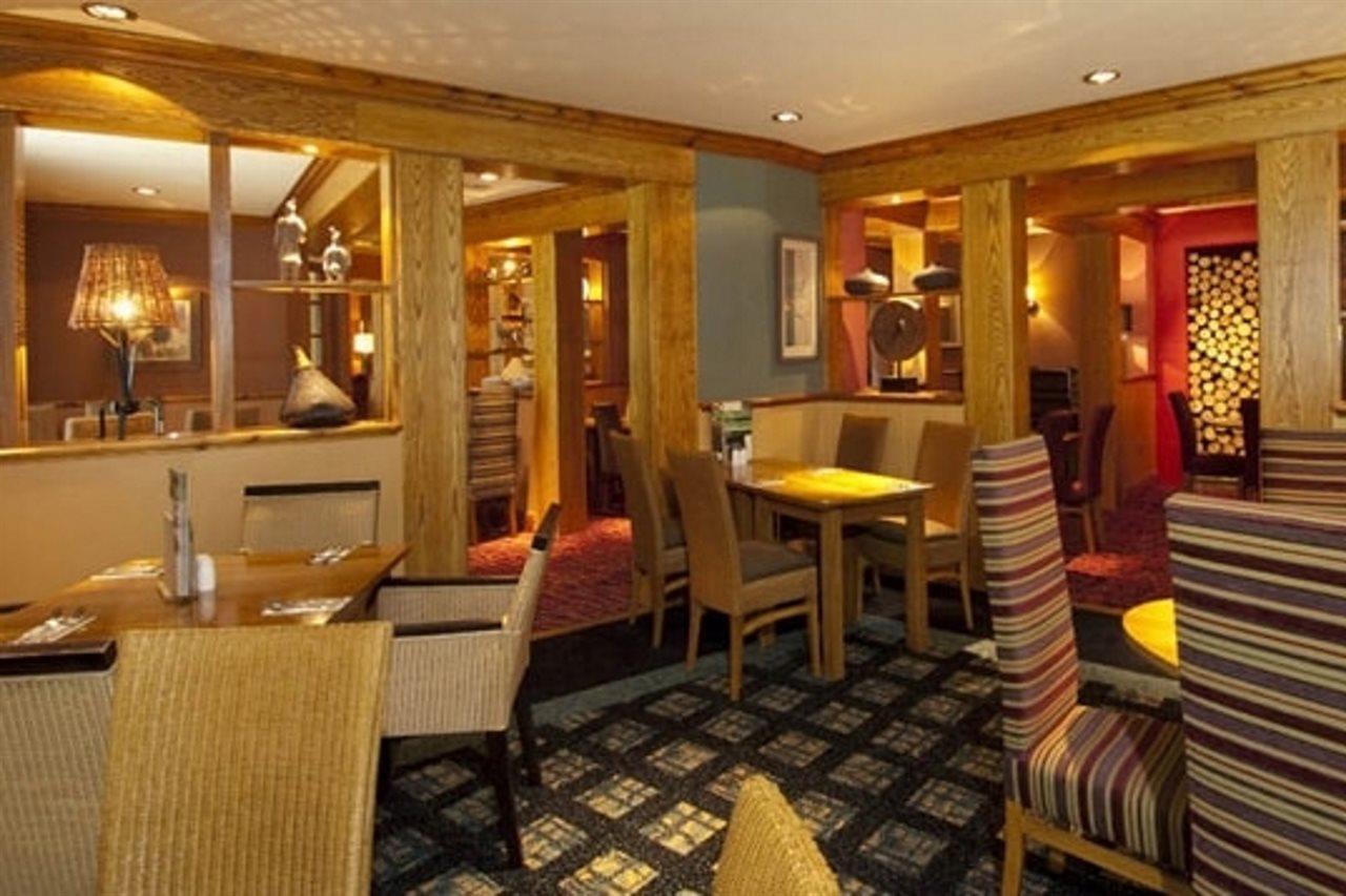 Premier Inn Uttoxeter ภายนอก รูปภาพ