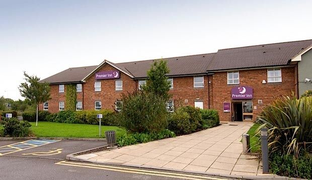 Premier Inn Uttoxeter ภายนอก รูปภาพ